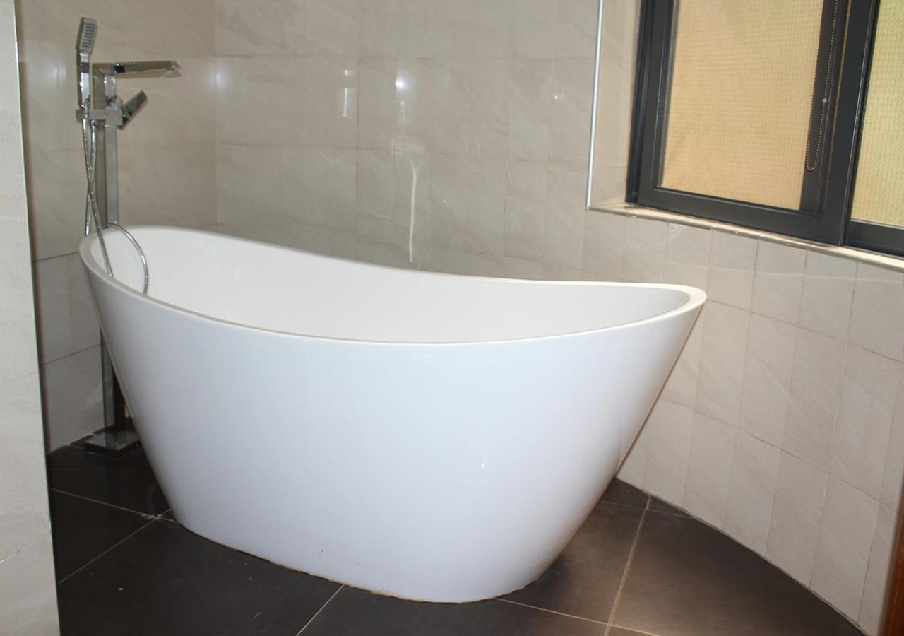 The Little Hill Boutique Hotel Kigali Bagian luar foto